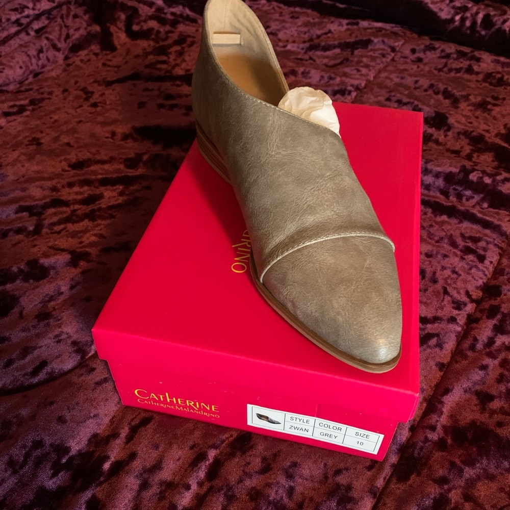 Ankle booties